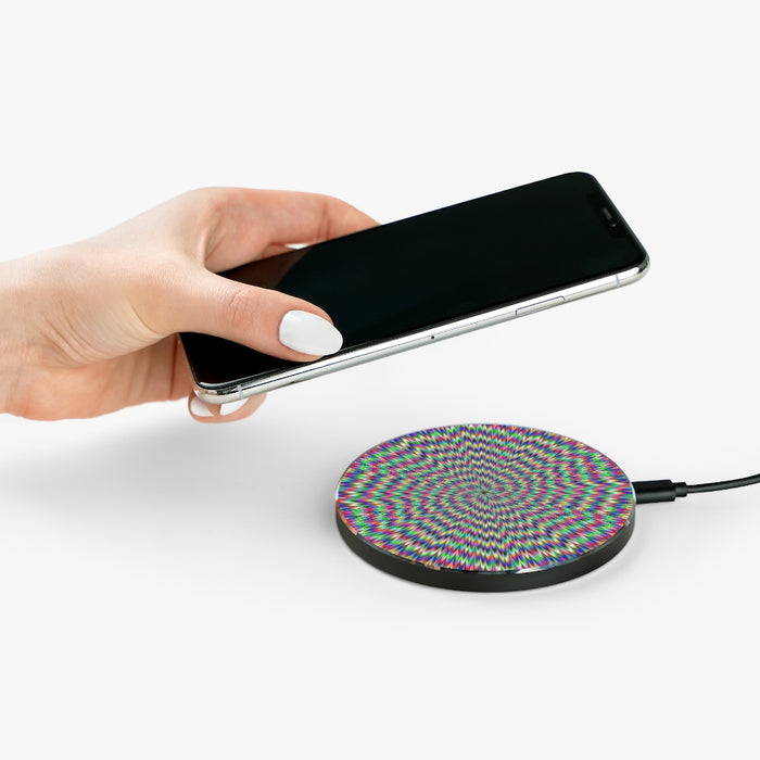 Optical Illusion Trippy Wireless Phone Charger // iPhone / Samsung / Android compatible